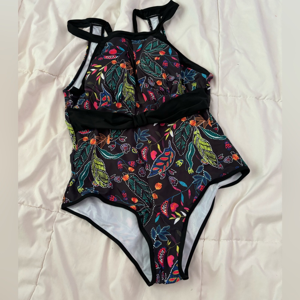 Women’s Large One Piece Swimsuit